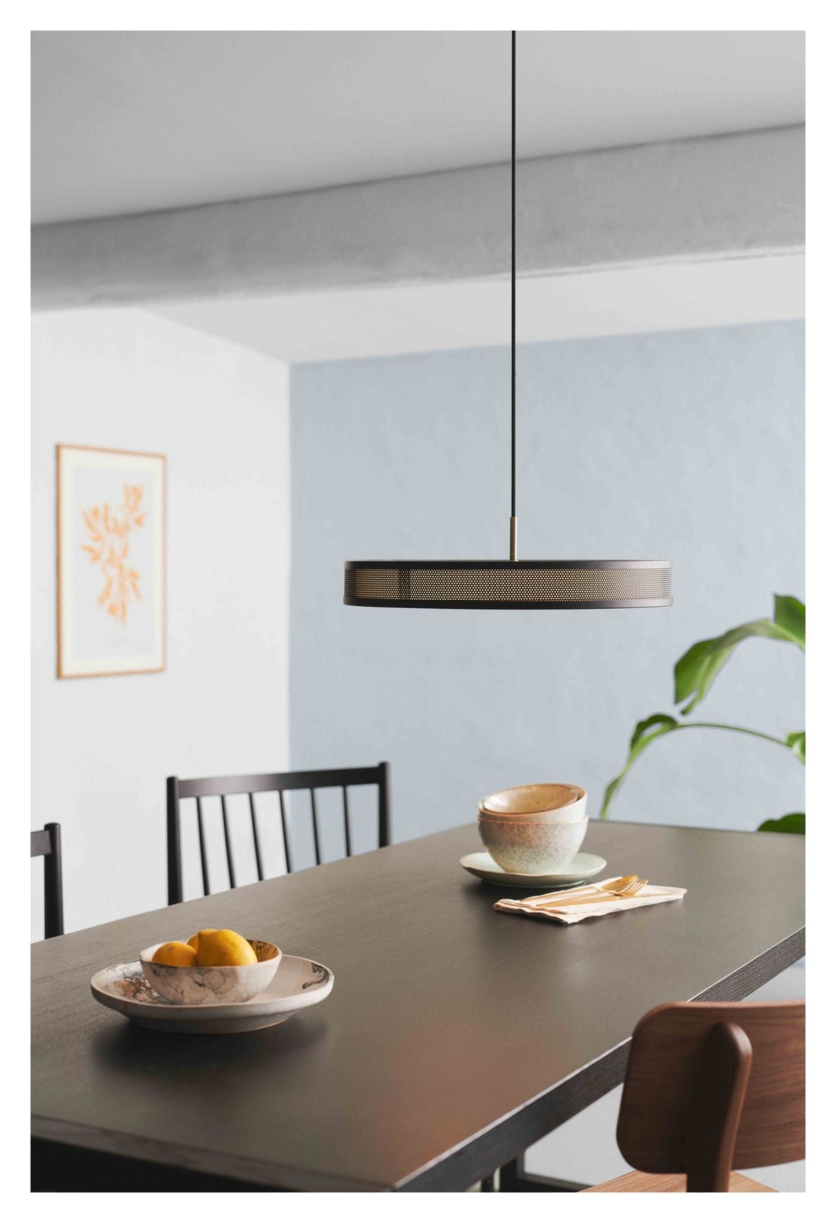 Halo Design Frame Pendant Ø43, svart/antik