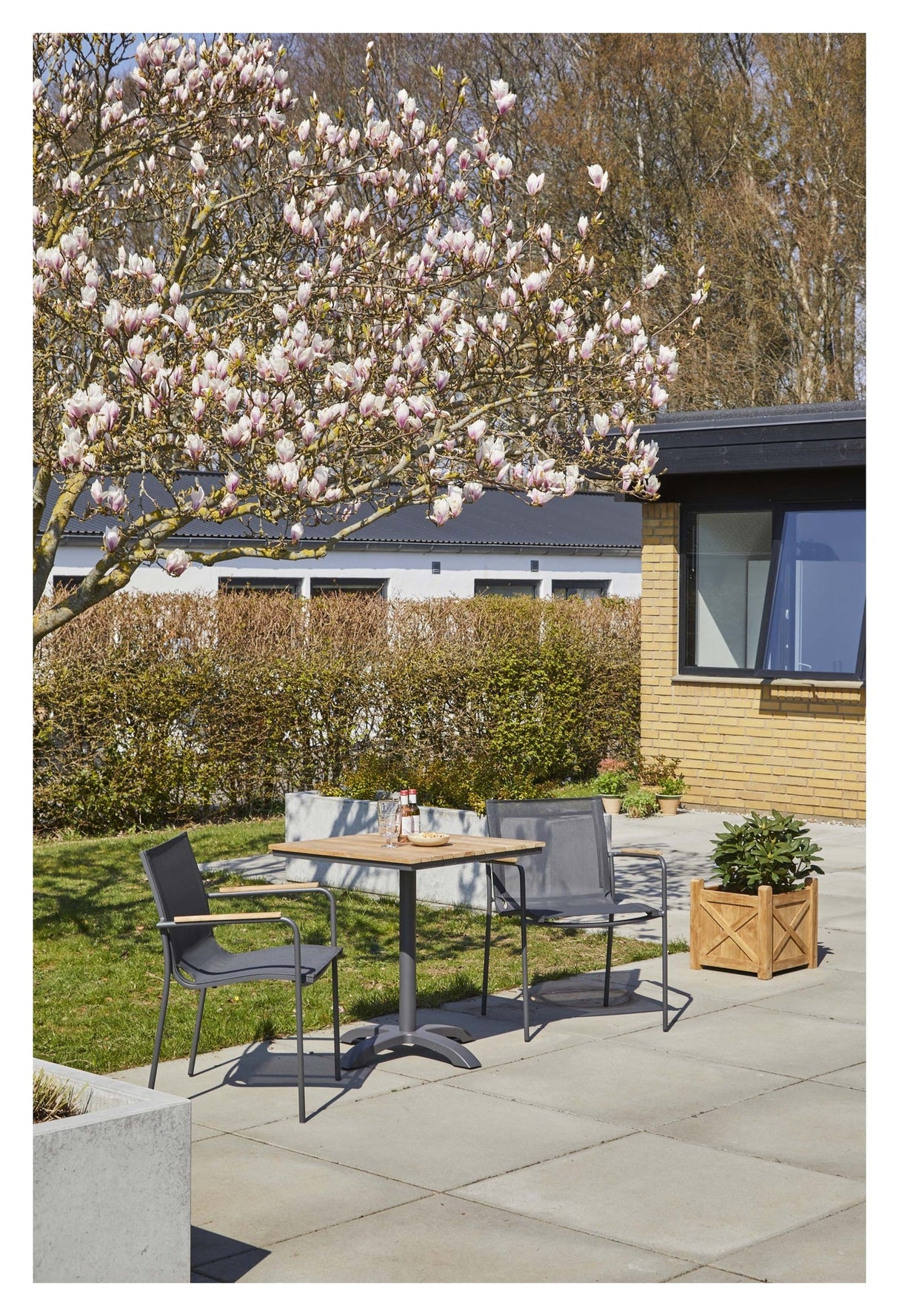 Mood Garden Chair w/armstöd, svart/ek