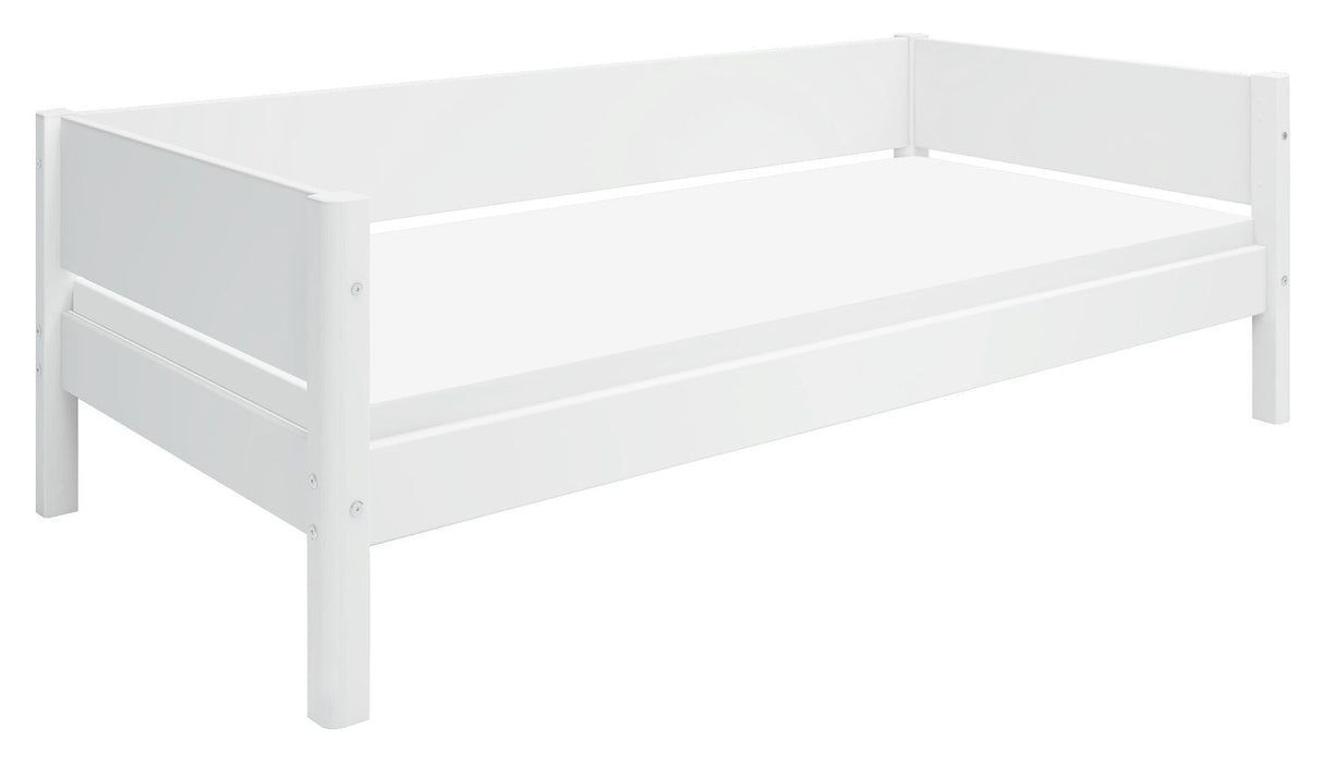 Flexa vit enkelsäng med headboard, 200x90