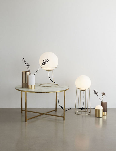 Hübsch Balance Floor Lamp Ø30XH53, White/Brass