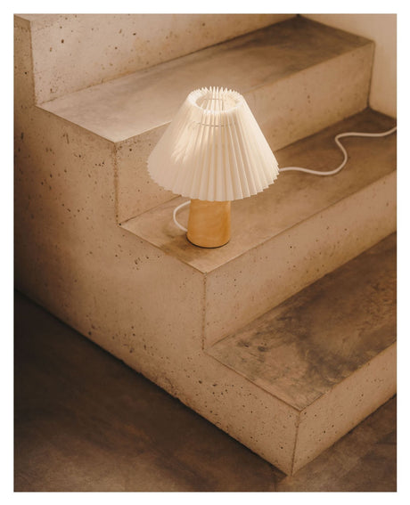 Benicarlo bordslampa, beige