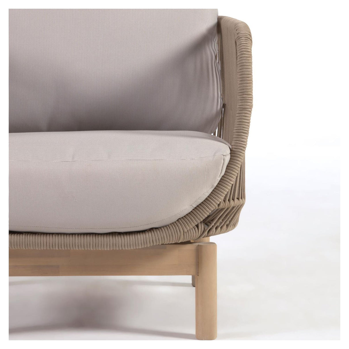 Catalina Lounge Chair w. beige rep, akacia trä