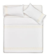 Teia Bed Set med blommig broderi, bomull, 240 x 220