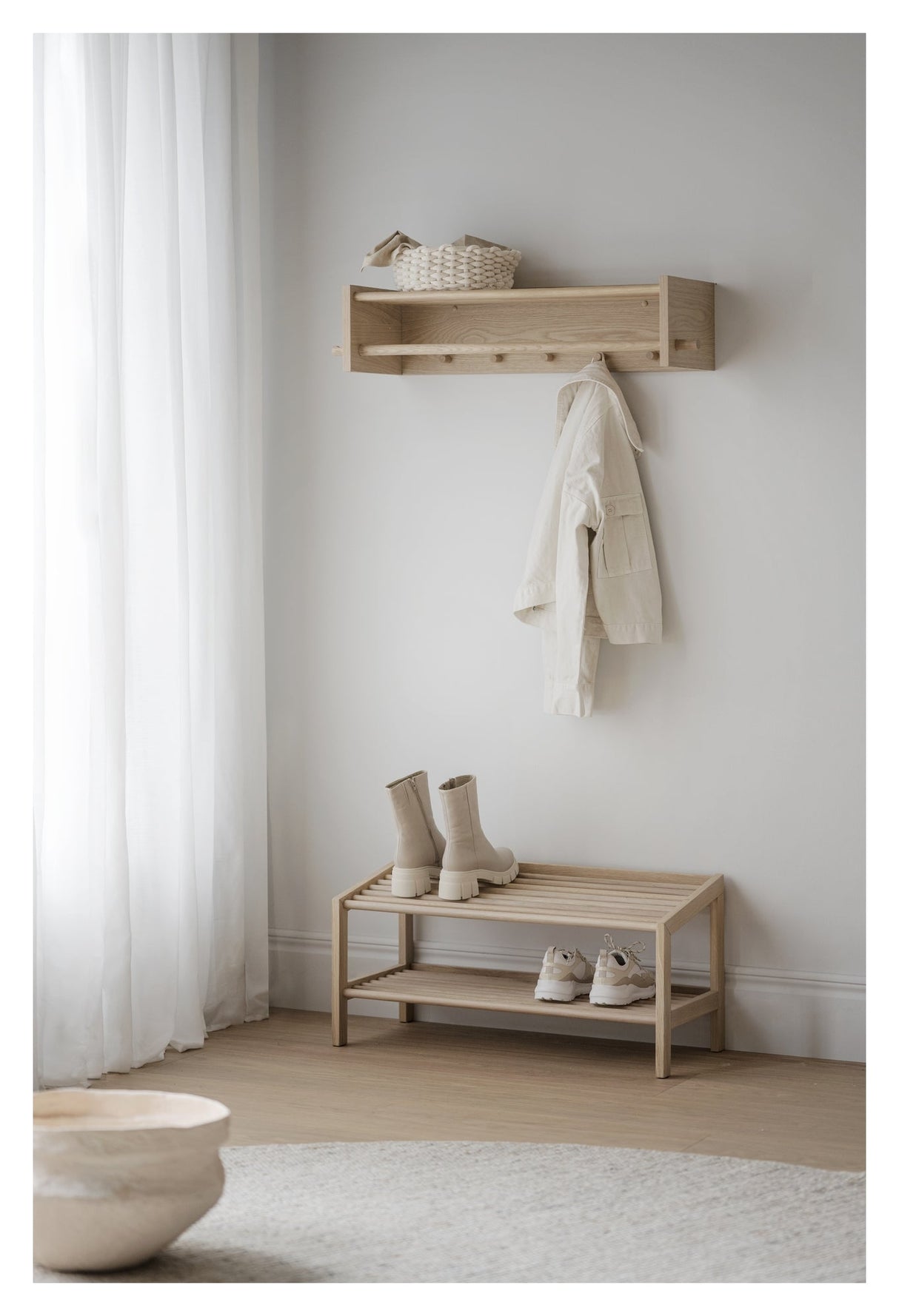 Hillmond, Hat Rack - Light Oak