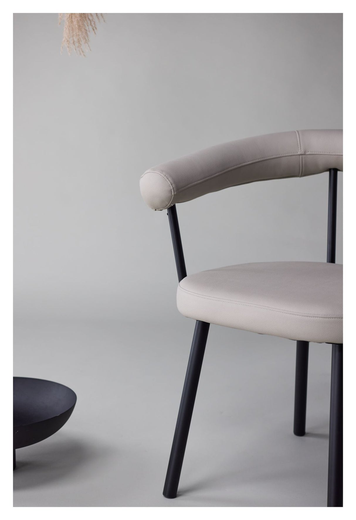 Västers x Josefin Lustig Dining Chair - Off White Faux Leather