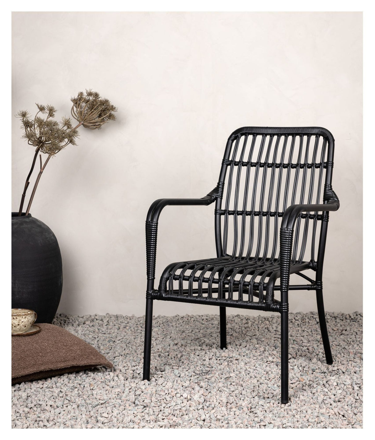 Rizal Lounge Chair, Black Alu