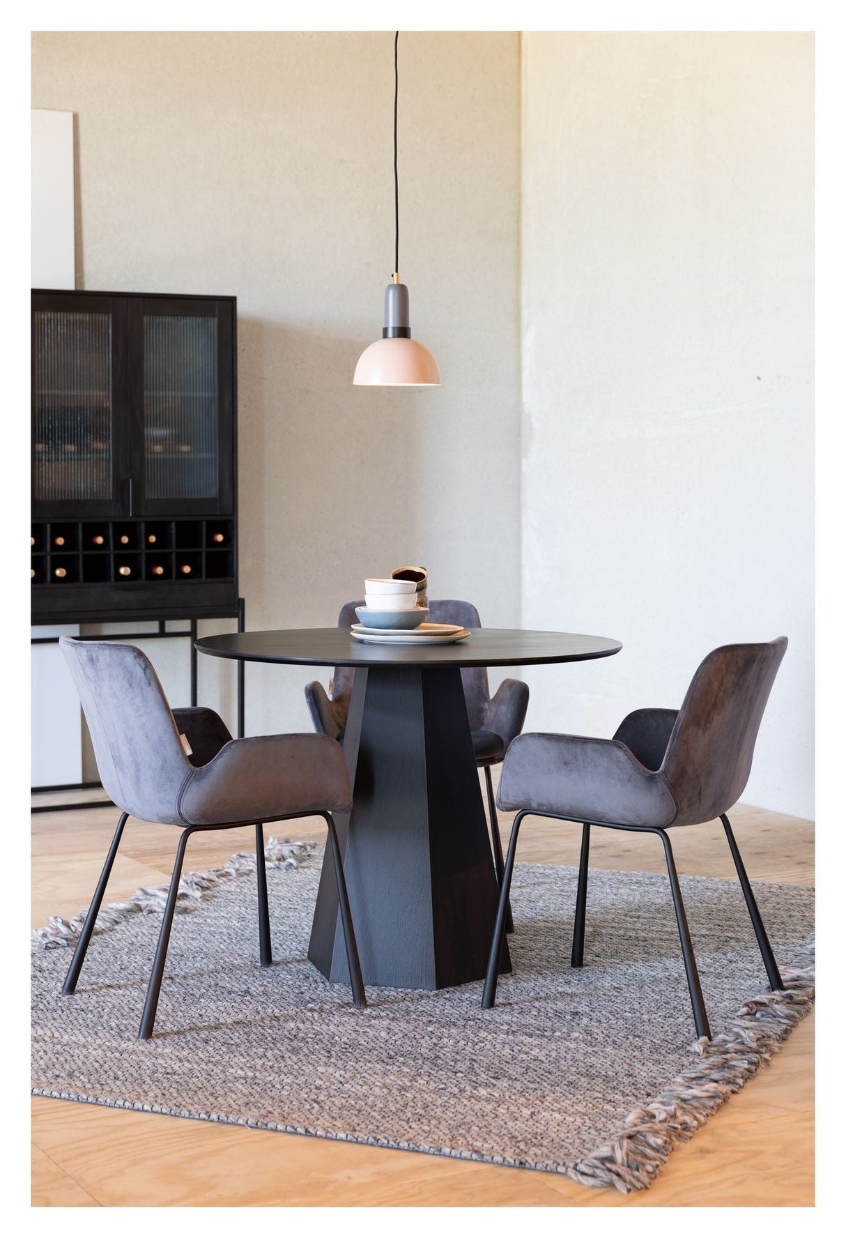 Zuiver Pilar Dining Table - Black, Ø100